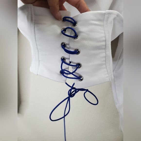 White Long Sleeve Crop Top Hoodie with Corset and Lace-Up Open Back - Picture 7 of 10
